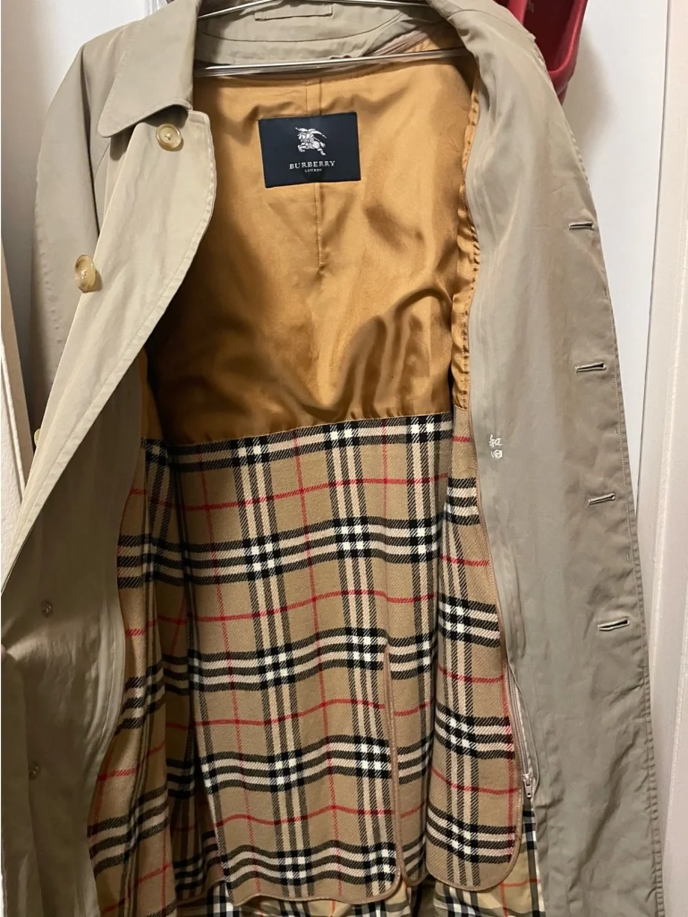 Burberry Beige Trench Coat - Picture 4 of 8